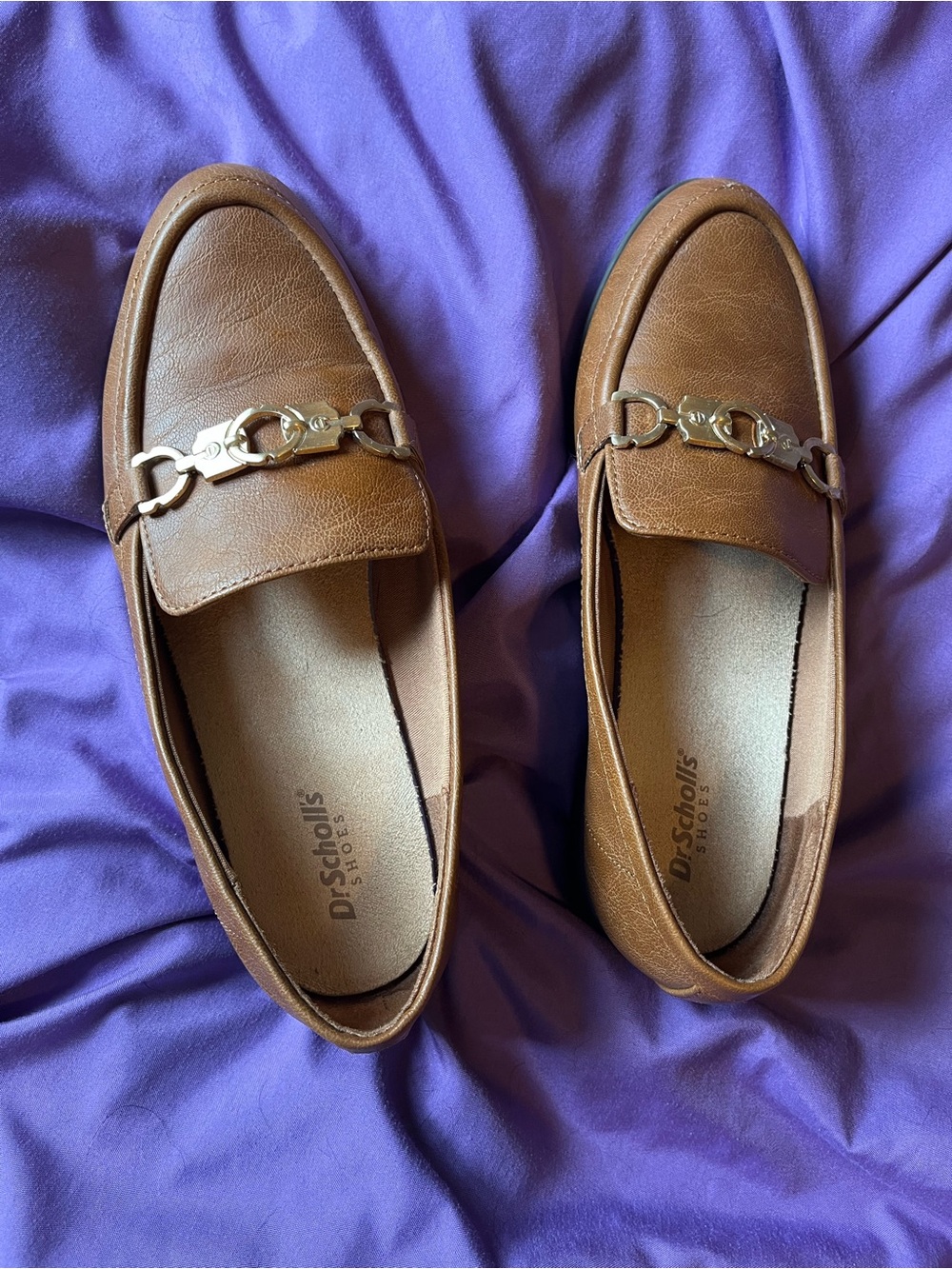 Dr. Scholl's Tan Leather Loafers with Gold Chain Detail